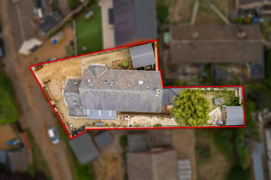 House in Northampton - View 3