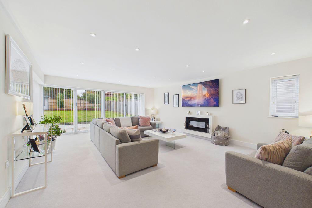 House in Reigate and Banstead, Surrey - View 5