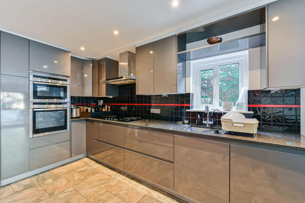 House in London - More