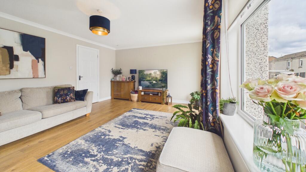 House in Erskine, Renfrewshire - View 4
