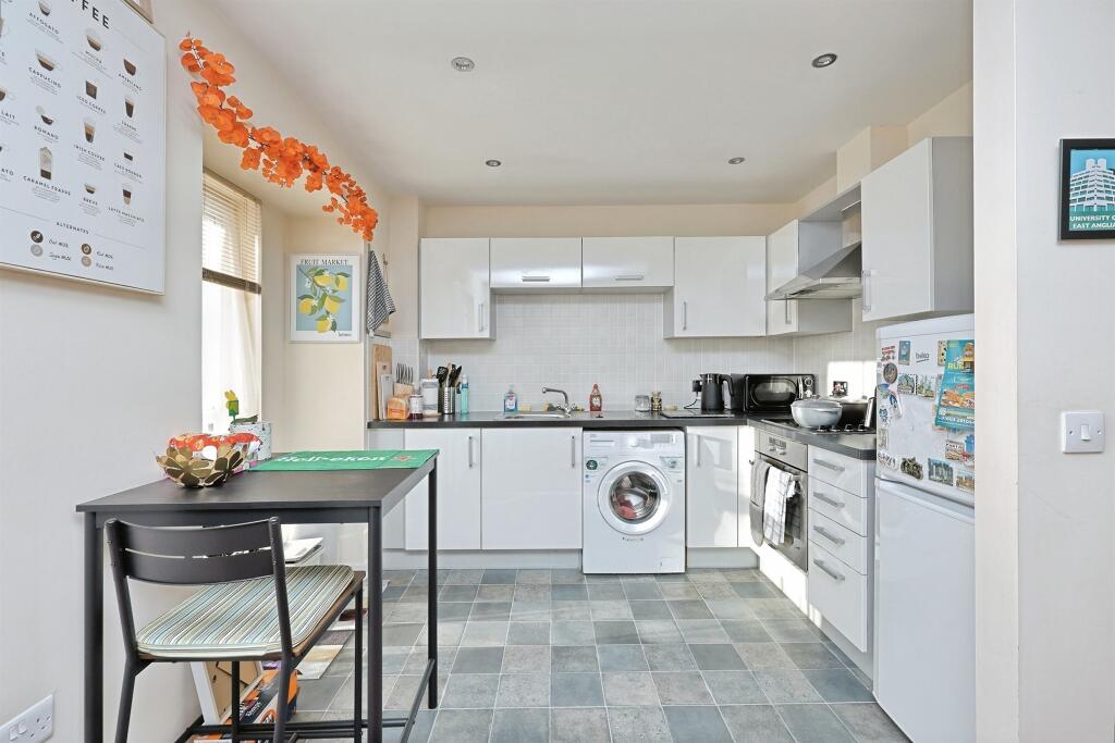 Solario Road, Costessey, Norwich photo 2