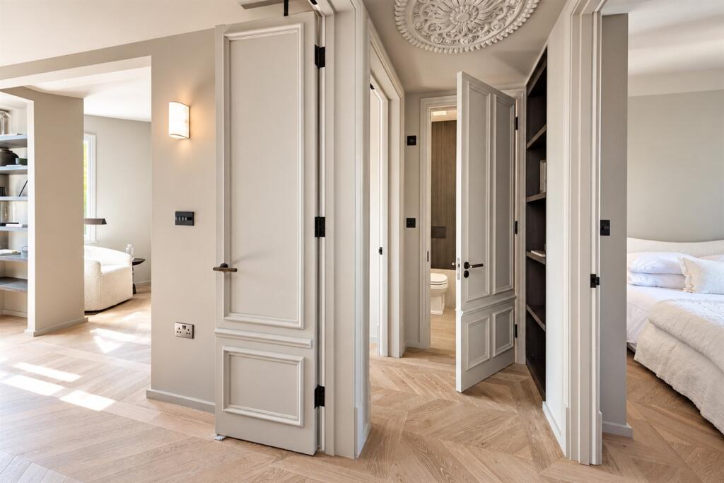 Apartment in London, North Kensington - More