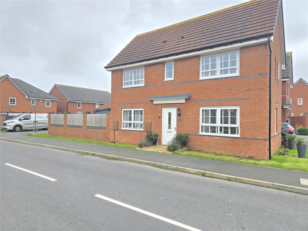 Main image of property: Rosings Drive, Tamworth, Staffordshire, B78