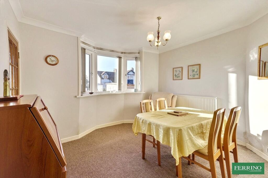 Rushyleaze, Lydney, Gloucestershire. GL15 5QW photo 4