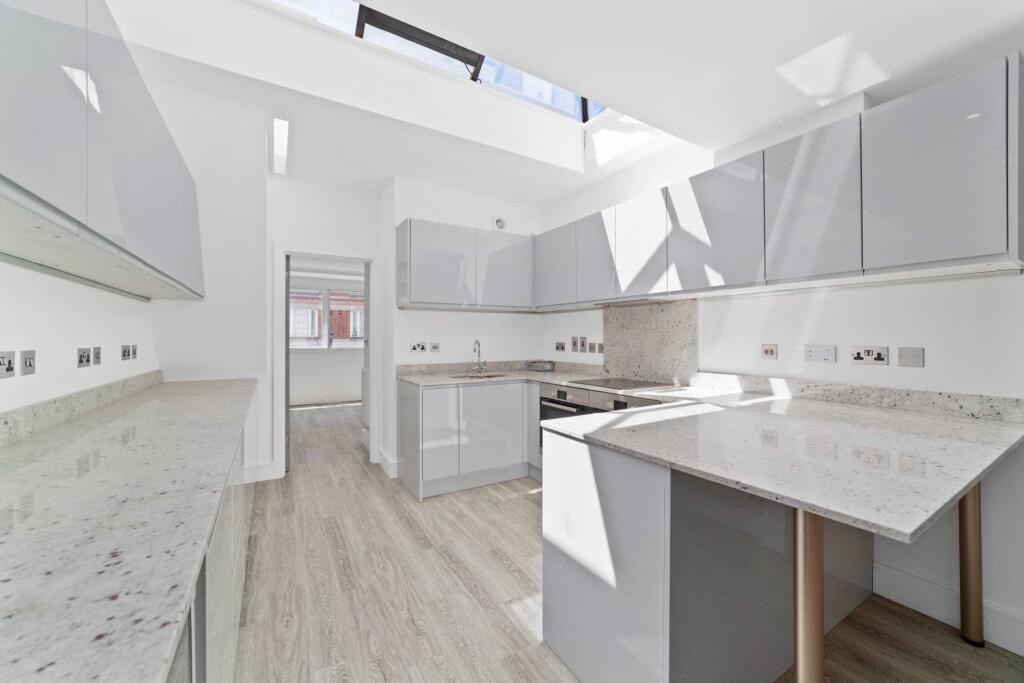 Apartment in London - View 5