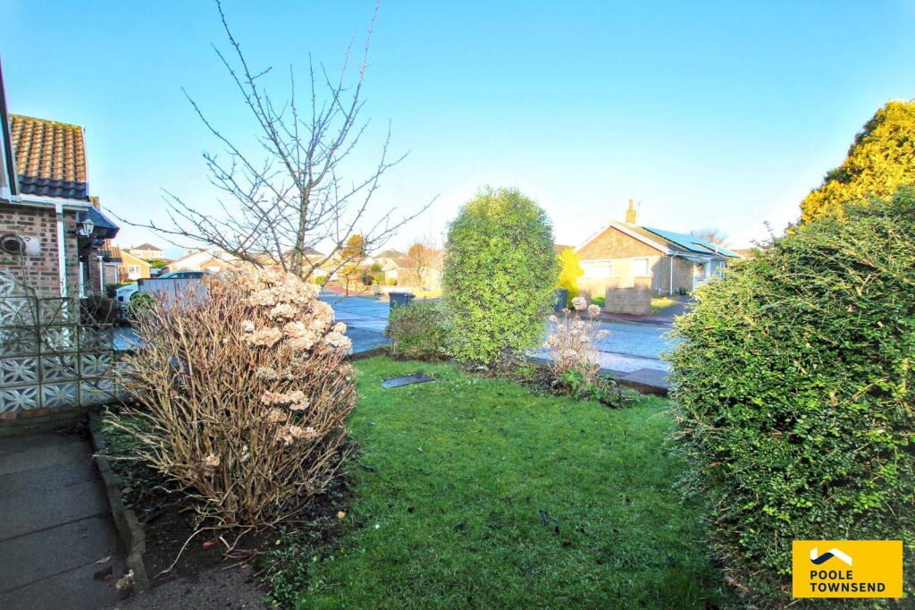 Beckermet Gardens, Barrow-in-furness, LA14 4NF photo 2