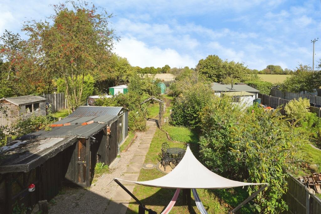 House in Worcester - View 4