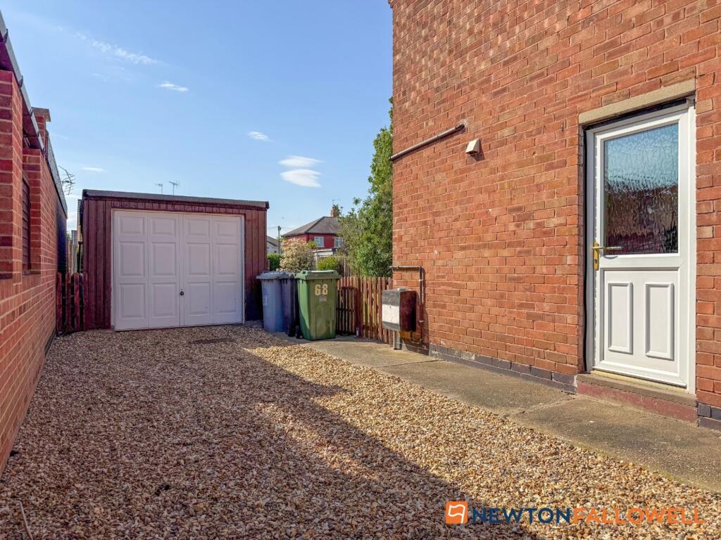 Staunton Road, Newark, NG24 - View 4