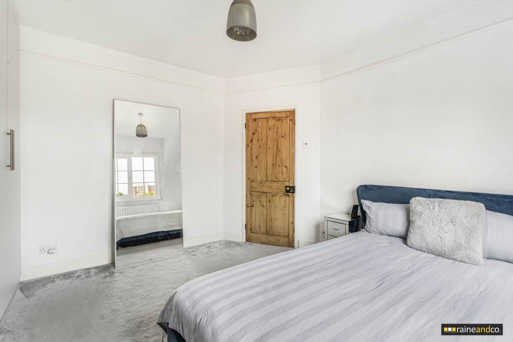 House in Hatfield, Old Hatfield - View 5