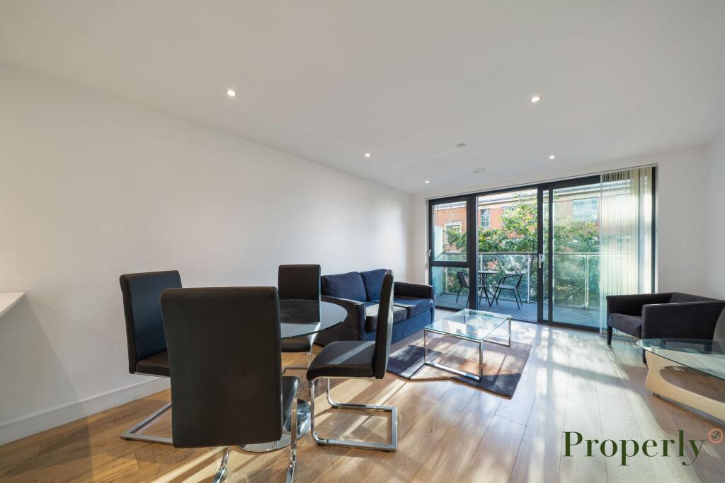 Main image of property: Commercial Street, Kensington Apartments, E1