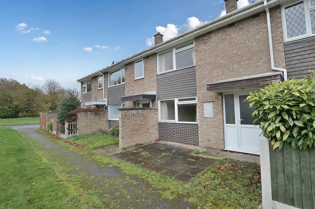 2-bed terraced on 26 Johnson Court, Clinton Park, Tattershall, £95,000