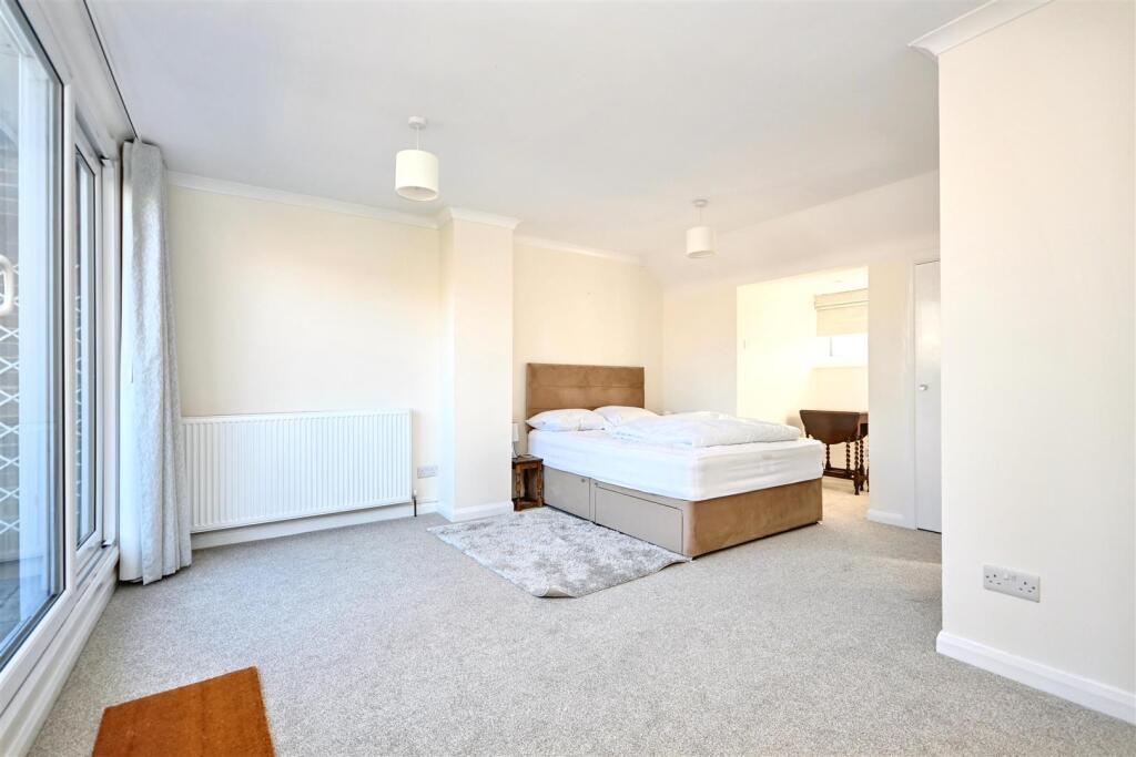House in Eastbourne, East Sussex - More