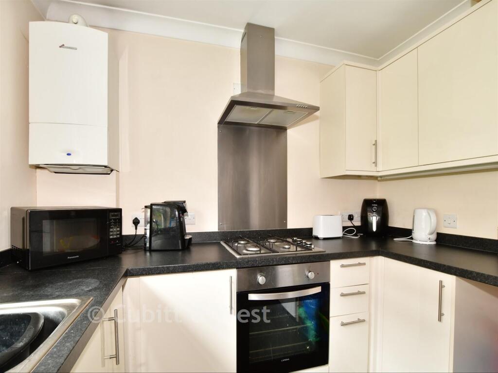 Apartment in Brighton - More