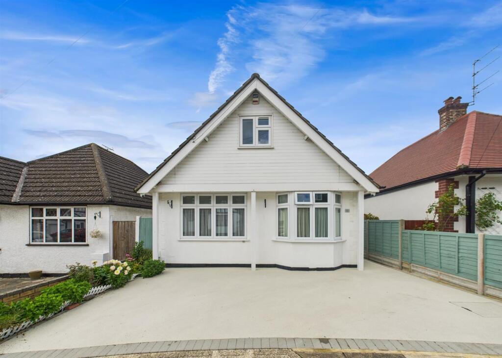 Main image of property: Hill Rise, Ruislip