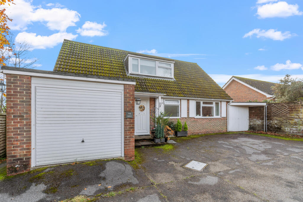 Carron Lane, Midhurst, GU29 photo 3