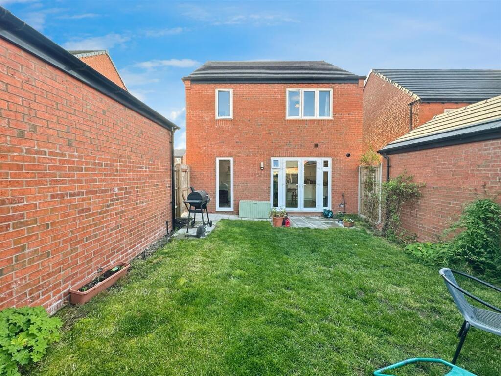 Woodland Way, Cubbington, Leamington Spa photo 3
