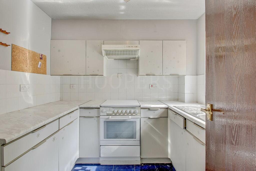 Apartment in London, Harlesden - View 5