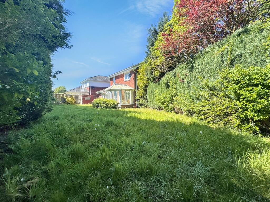 Sutherland Grange, New Herrington, Houghton Le Spring, Tyne and Wear, DH4 4UT photo 3