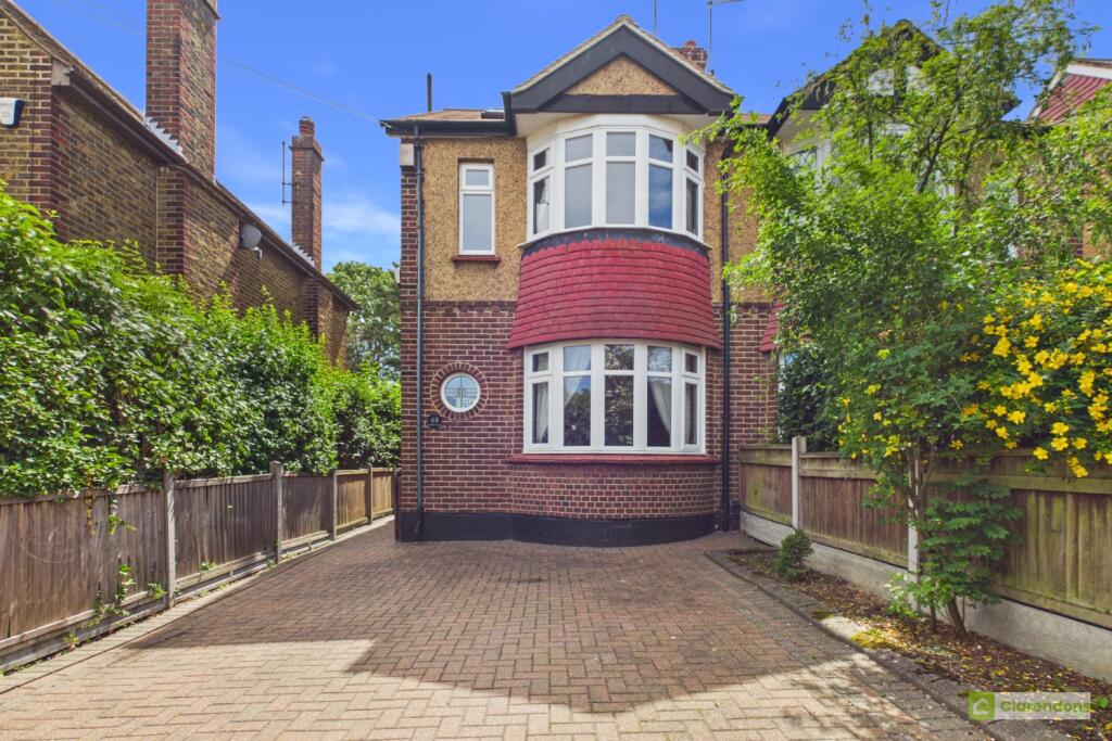 Main image of property: Pump Lane Rainham, Rainham, Gillingham, Kent, ME8