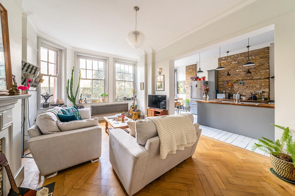 Apartment in London - View 4