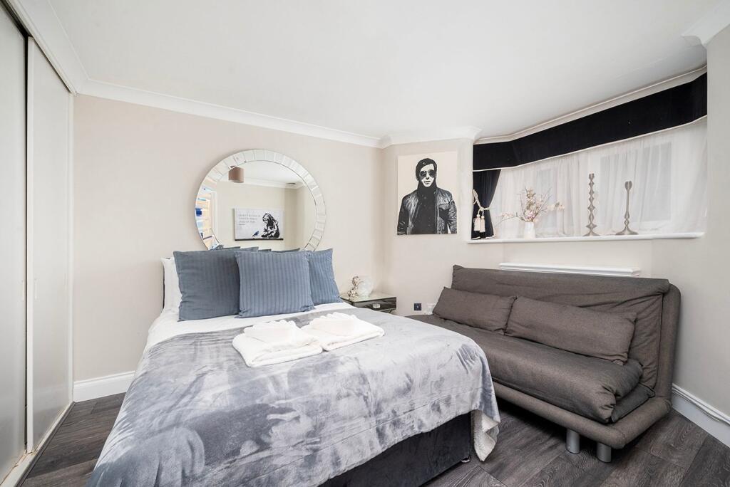 2 bedroom flat for rent