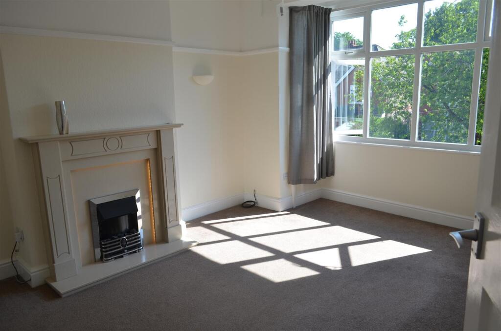 Apartment in Manchester - View 3