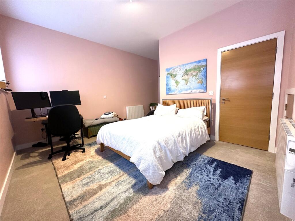 Apartment in Birmingham - More