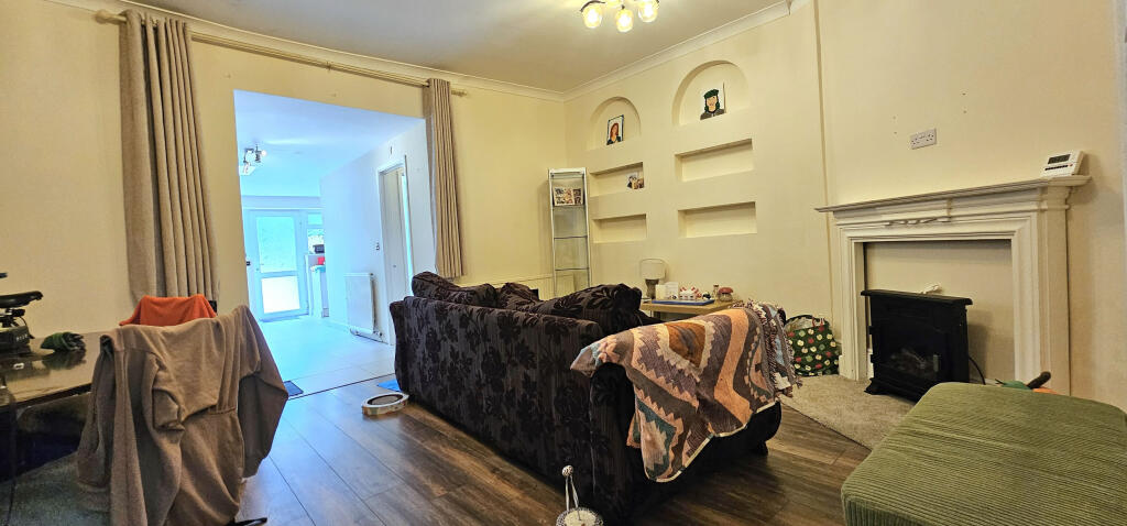 House in Cardiff, Maesteg - View 2
