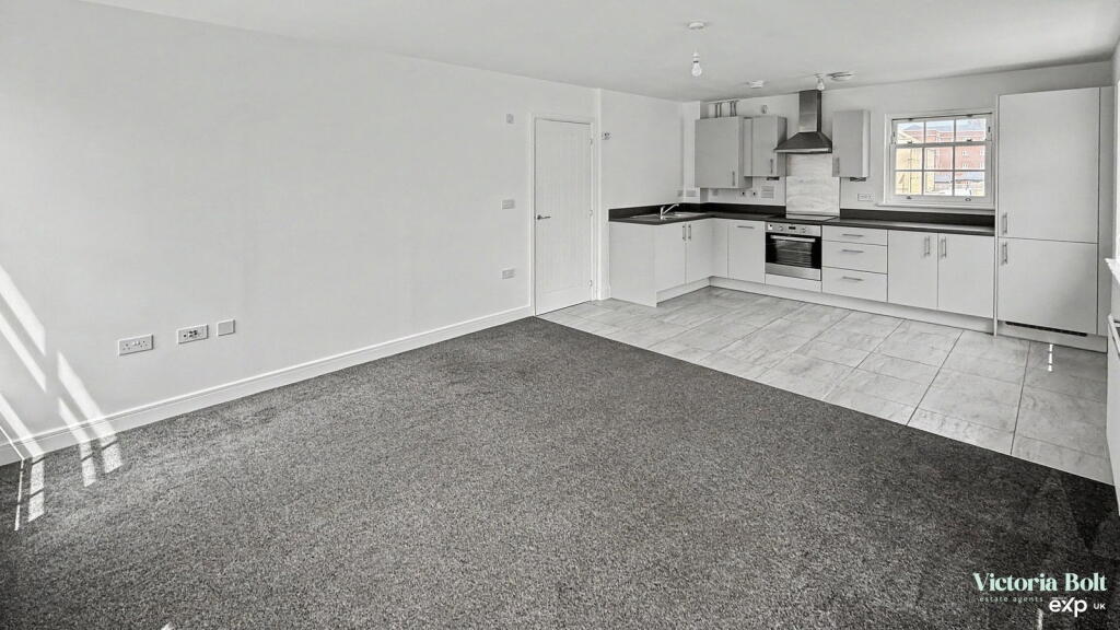 Apartment in Plymouth, Brixton - View 2
