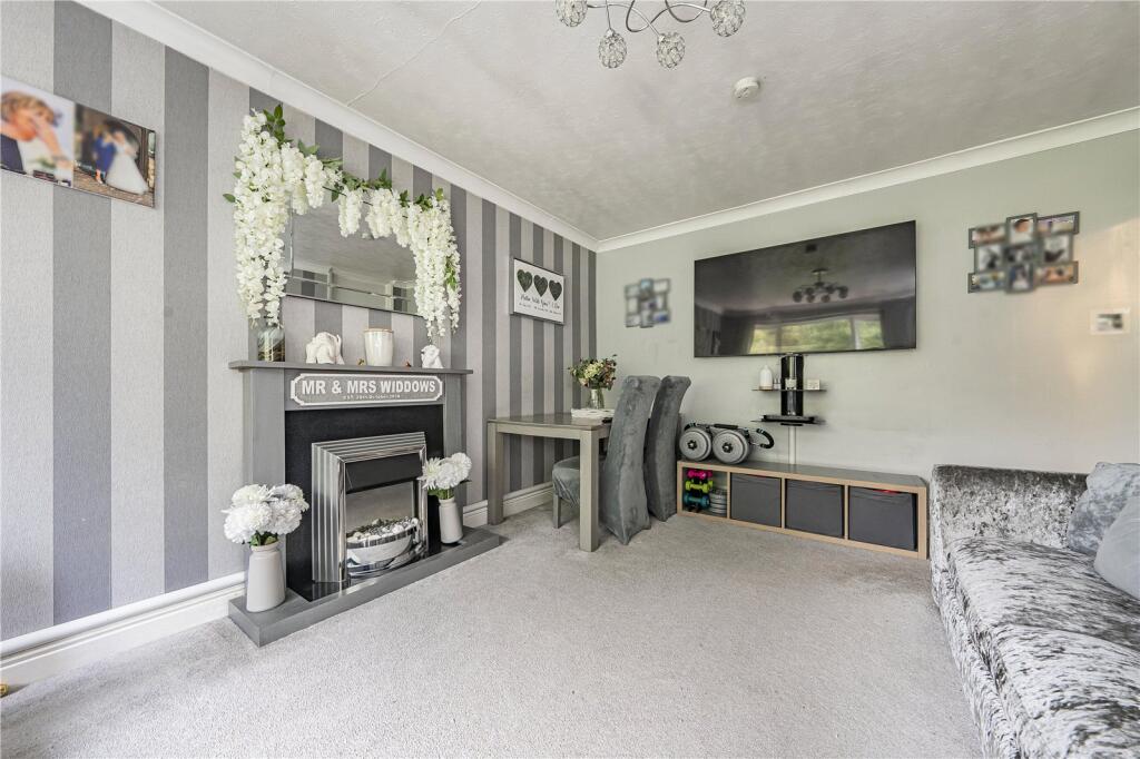Apartment in London - View 3