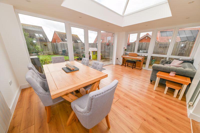 House in Clanfield - View 3