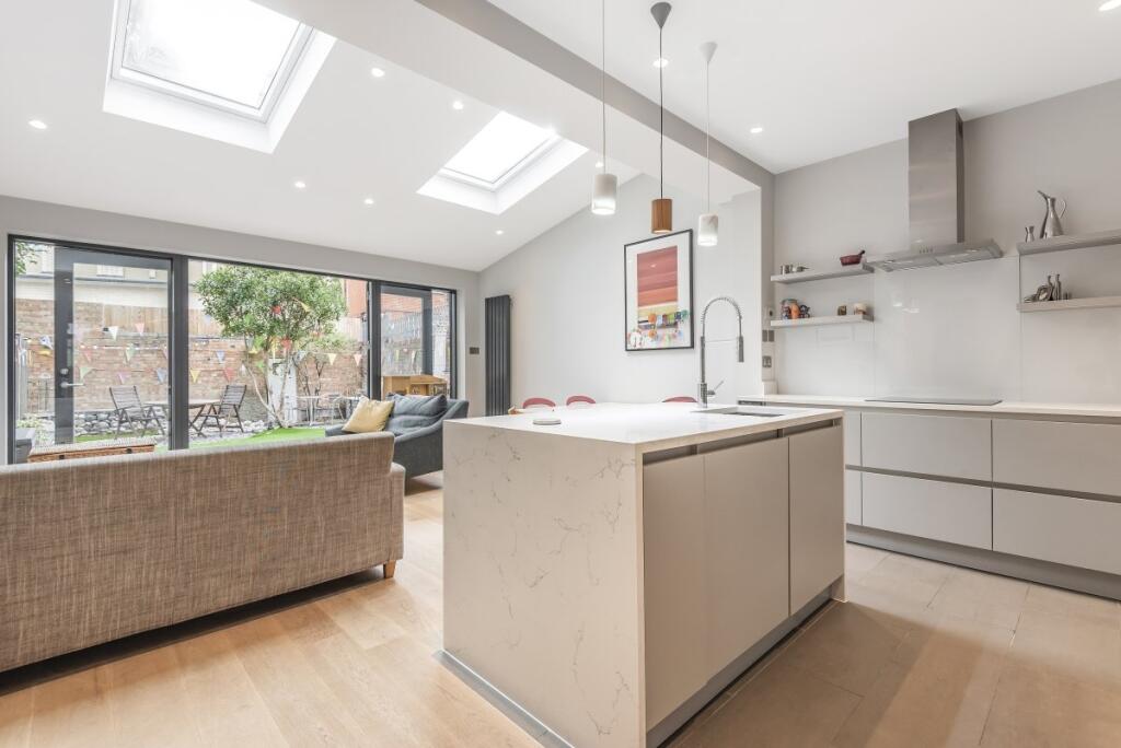Main image of property: Weybourne Street, Earlsfield, London, SW18