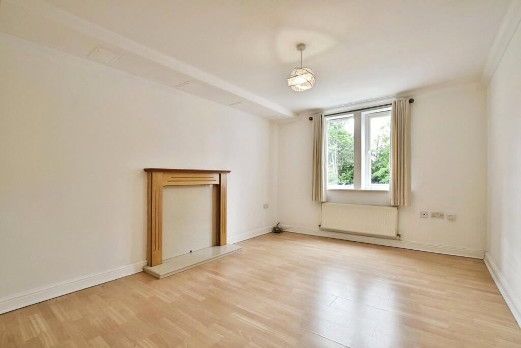 Apartment in Trafford, Greater Manchester - More