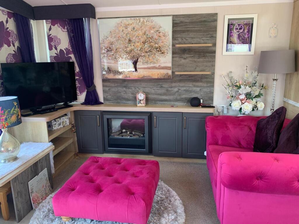 House in Bridgwater, Knowle, Bawdrip - More