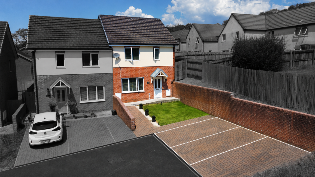 Tal Y Fro, Pontardawe, Swansea, SA8 4NZ, Swansea