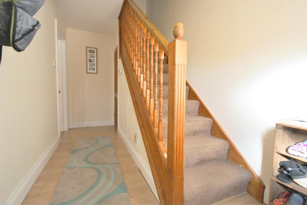 Turnpike Road, Highworth, - View 5