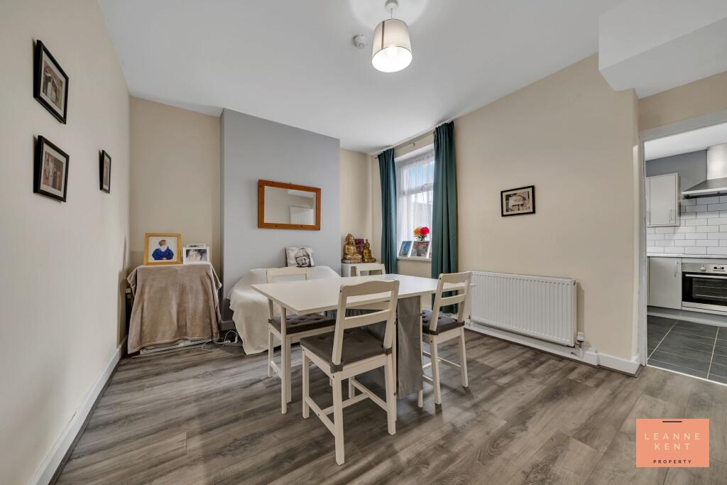 Bradford Street, Caerphilly, CF83 photo 4