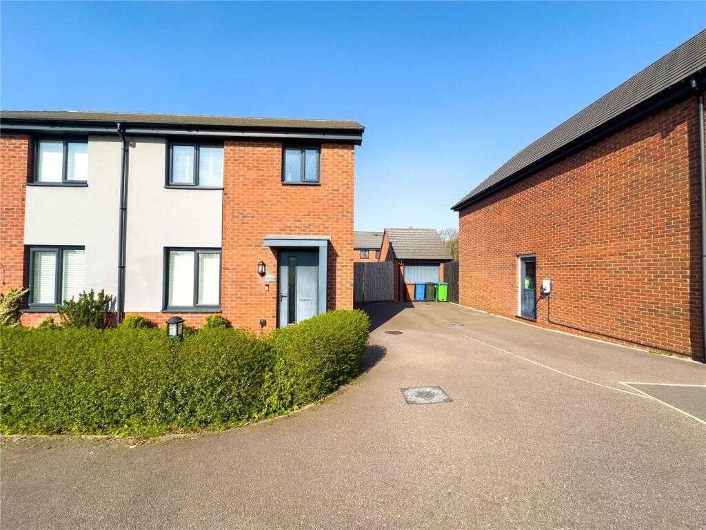 Main image of property: Satin Drive, East Hollinsfield, Middleton, Manchester, M24