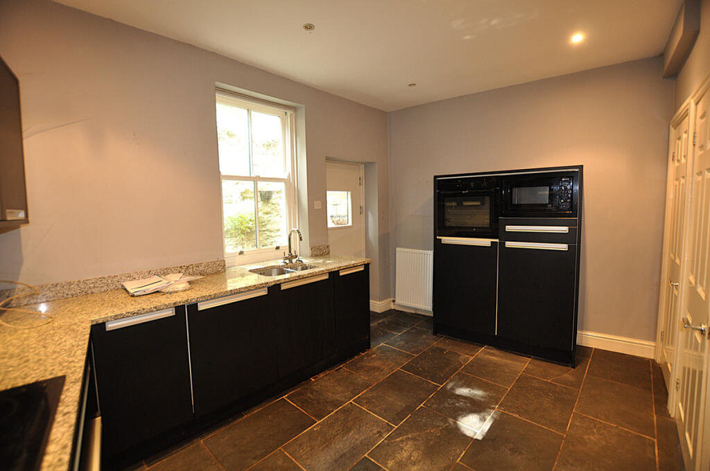 House in Newcastle upon Tyne - View 5