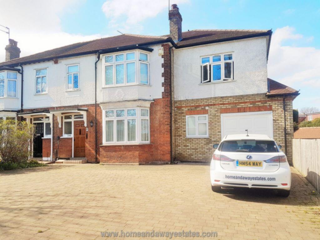 Main image of property: Torrington Park, North Finchley, N12