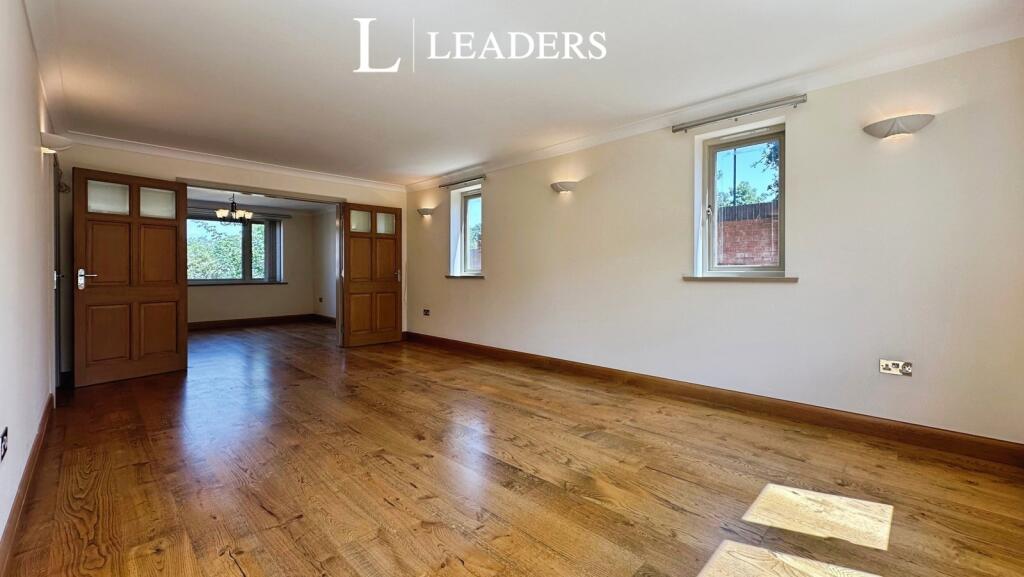 House in Birmingham, West Midlands - View 2