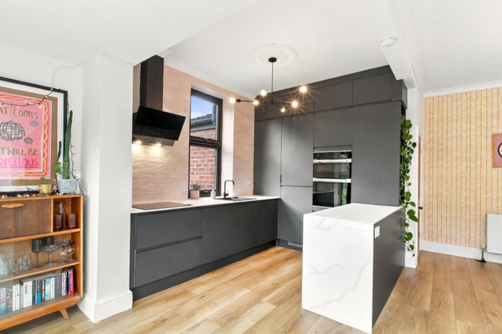 House in Leeds - View 5