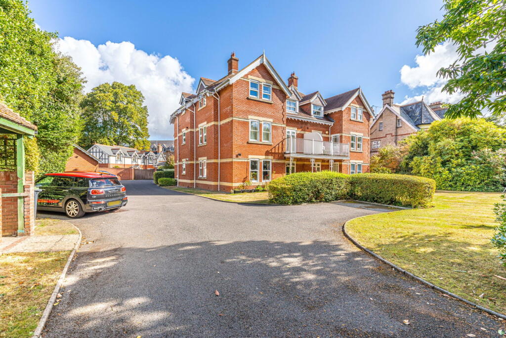Main image of property: Cavendish Road, Bournemouth, BH1 1QZ