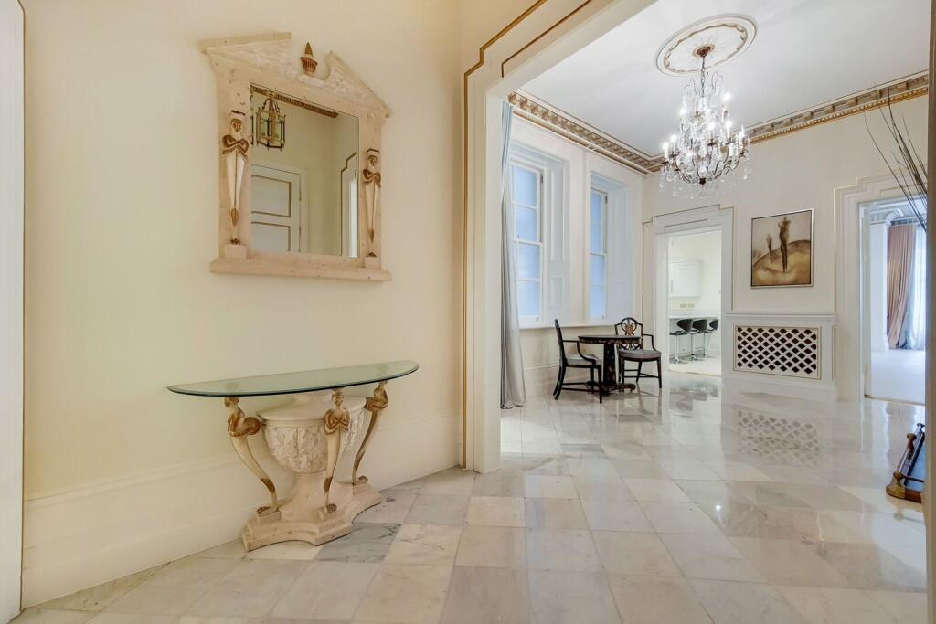 Apartment in London, City of Westminster - View 4