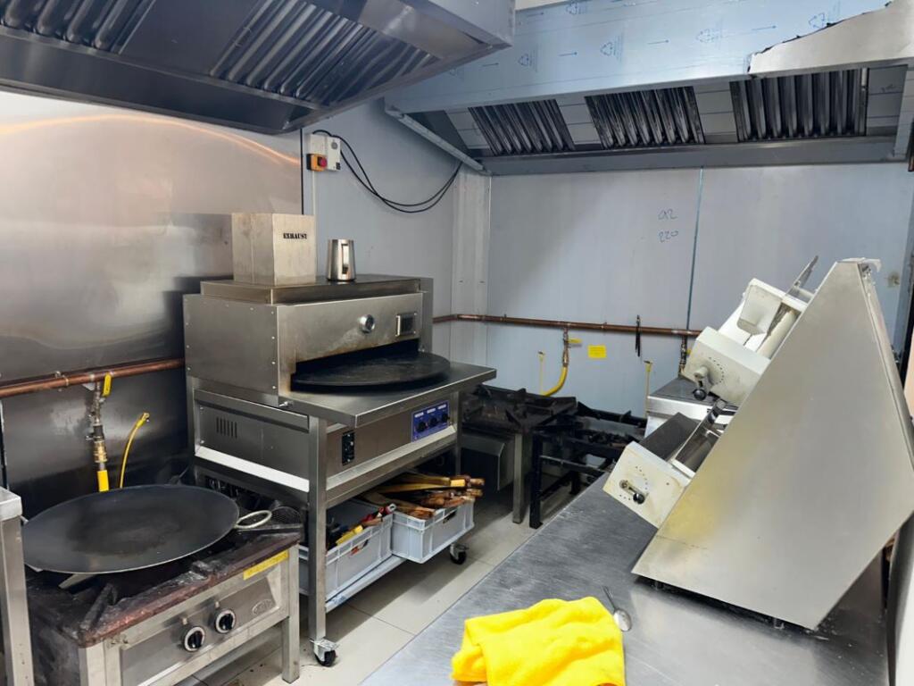 Additional image 3 of 916-918 Stratford Road, Sparkhill, Birmingham, B11 4BT
