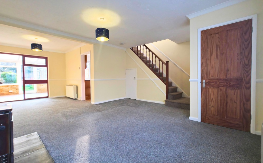 Vauxhall Drive, Woodley, Reading, Berkshire, RG5 photo 2