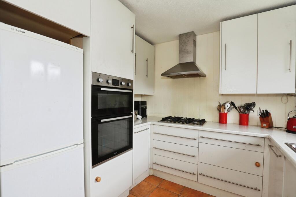 Kestrel Close, Winsford, Cheshire, CW7 photo 4