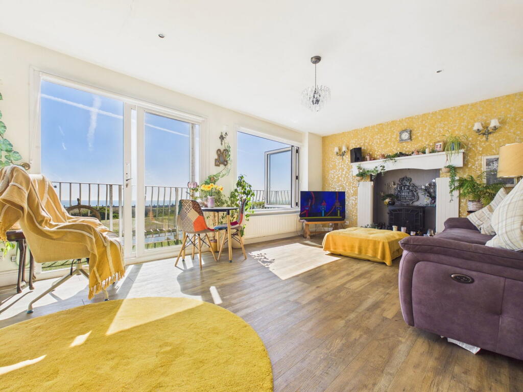 Brighton Road, Lancing, BN15 8LN photo 3