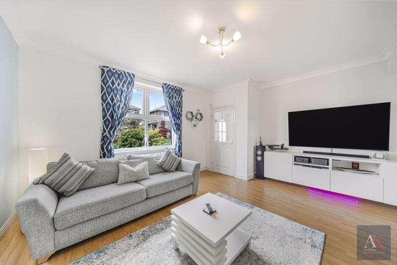 Smith Hill, Milnrow, OL16 3EG  photo 2