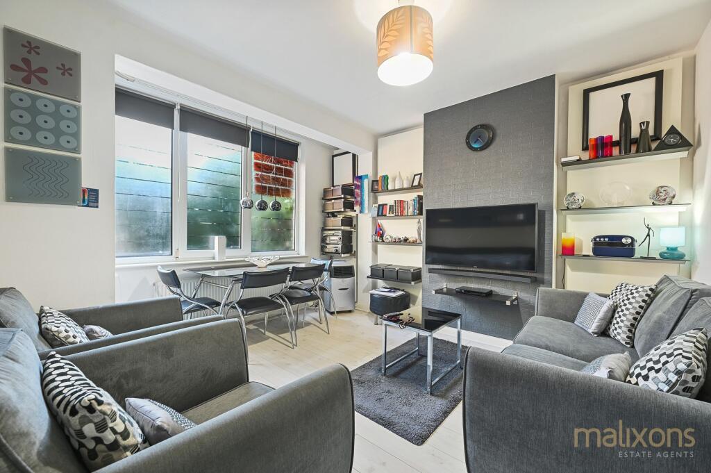 House in London - View 2
